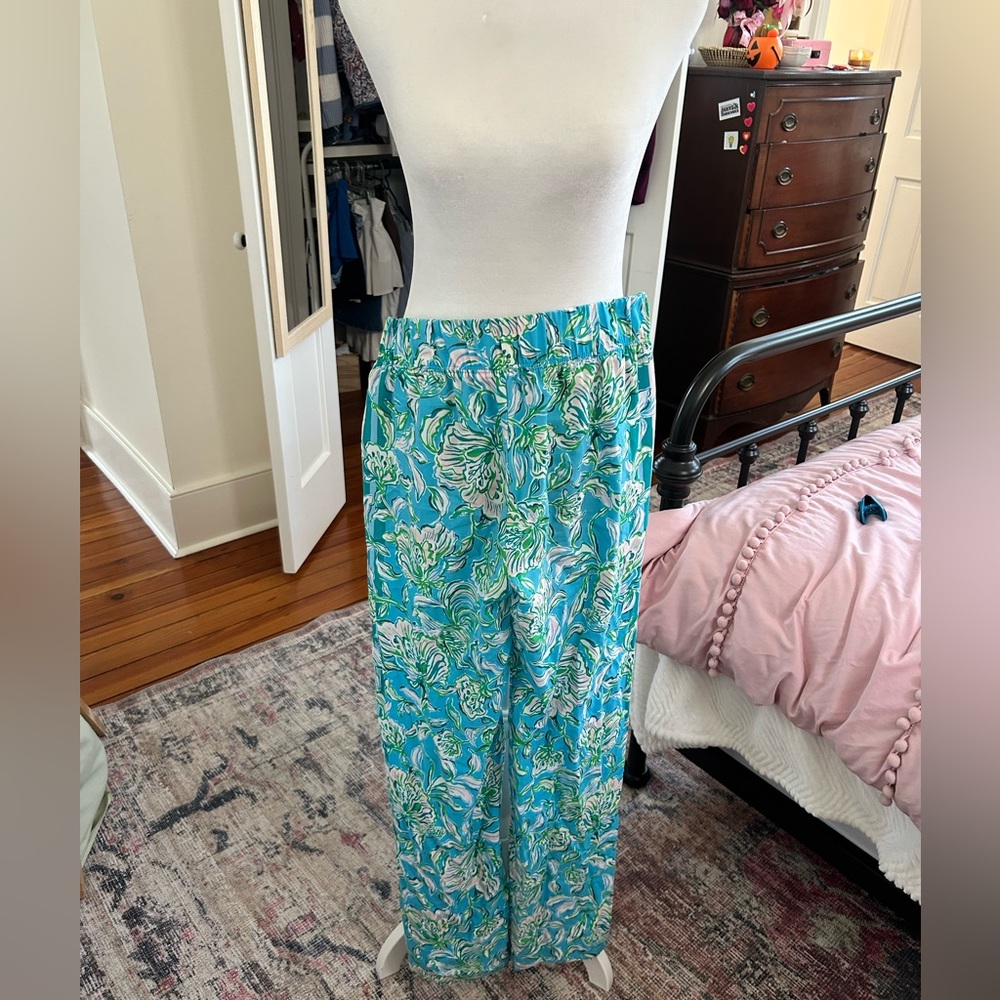 Lilly Pulitzer blue and green flowy pants pink stripe on side #LillyPulitzer